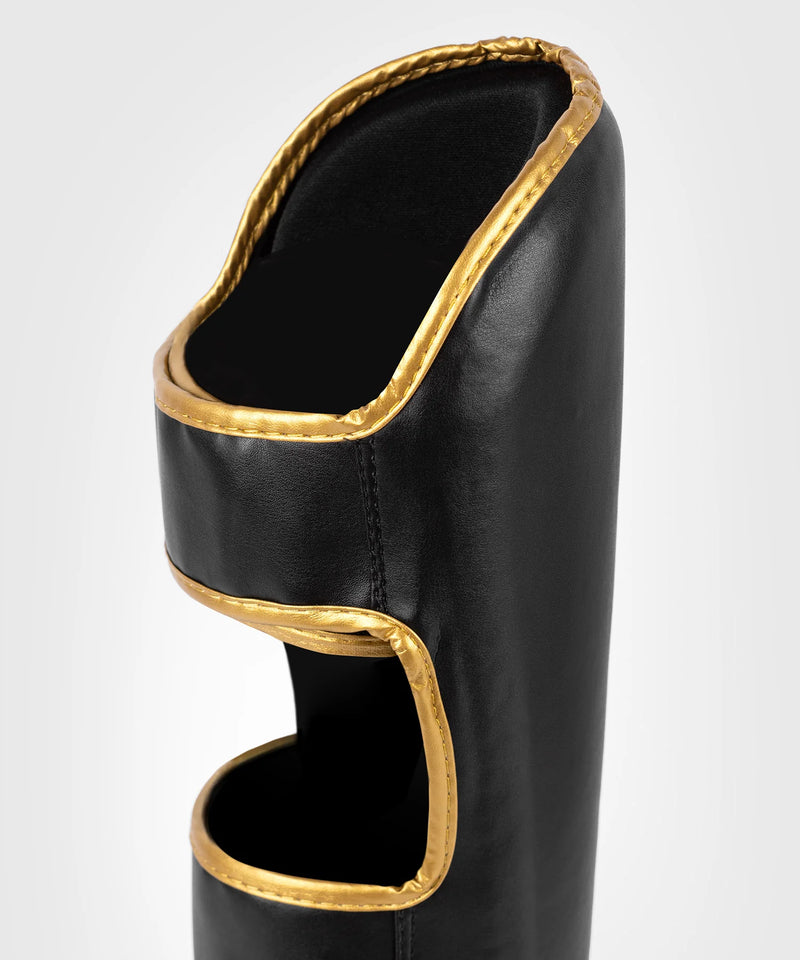 Shinguards - Venum - 'Challenger' - Black/Gold