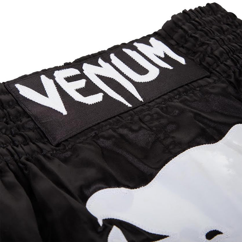 Muay Thai Shorts - Venum - 'Inferno' - Black