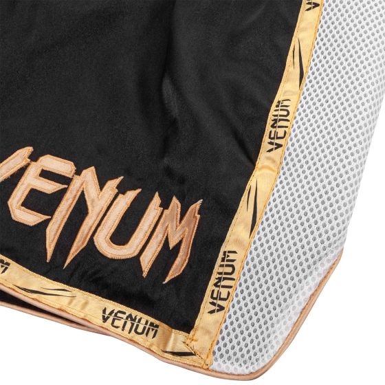 Muay Thai shorts - Venum - "Giant" - Black/Gold